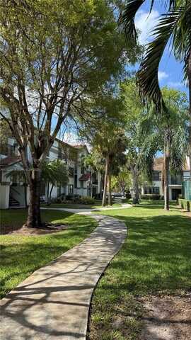640 S Park Rd, Hollywood, FL 33021