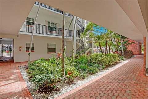 2500 NE 9th St, Fort Lauderdale, FL 33304