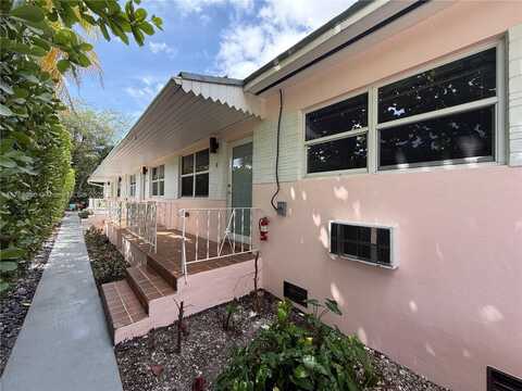 424 NE 64th St, Miami, FL 33138