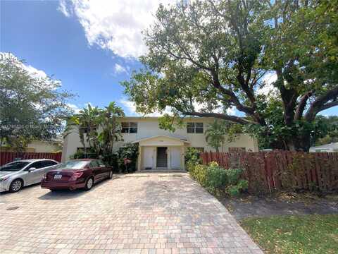 530 NE 15th Ct, Fort Lauderdale, FL 33304