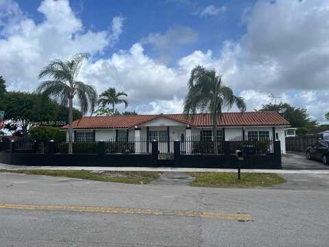 15171 SW 70th St, Miami, FL 33193