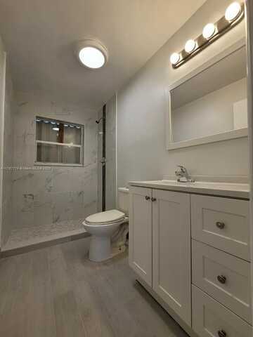 1719 Lincoln St, Hollywood, FL 33020