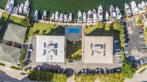 126 Golden Isles Dr, Hallandale Beach, FL 33009