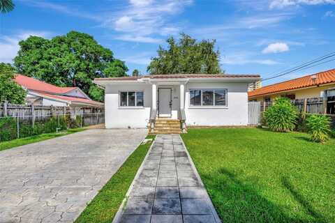 3541 SW 23rd Ter, Miami, FL 33145