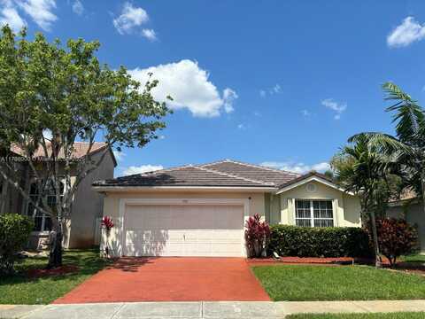 530 SW 182nd Way, Pembroke Pines, FL 33029
