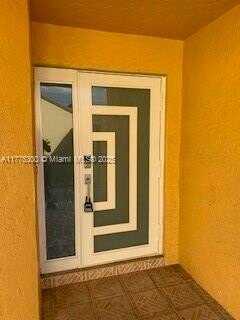 undefined, Pembroke Pines, FL 33025