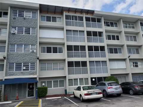 330 SE 2nd St, Hallandale Beach, FL 33009
