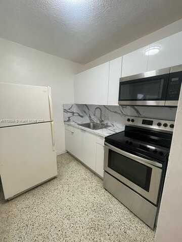 985 W 23rd St, Hialeah, FL 33010