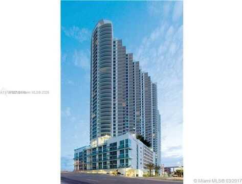 350 S Miami Ave, Miami, FL 33130