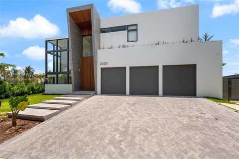 2320 NE 49th St, Lighthouse Point, FL 33064