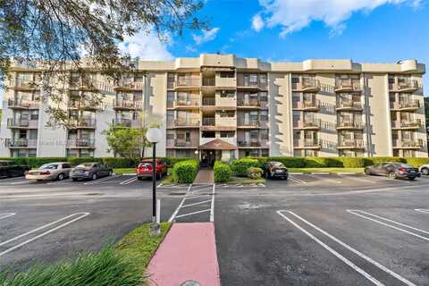2771 Riverside Dr, Coral Springs, FL 33065