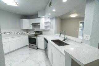 975 N Franklin Ave, Homestead, FL 33034