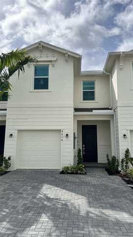 4612 Hollister Ave, Lake Worth, FL 33463