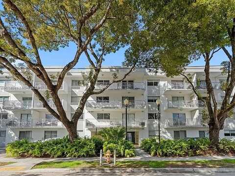 445 SW 11 st, Miami, FL 33130