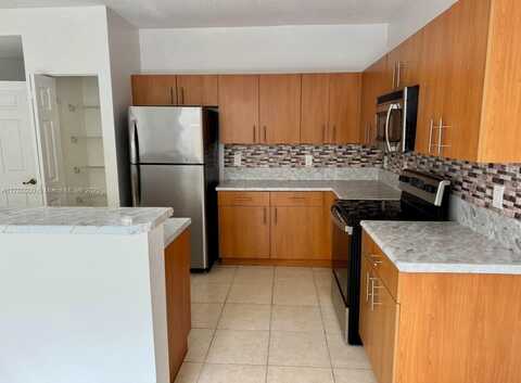 1033 NE 42nd Ter, Homestead, FL 33033