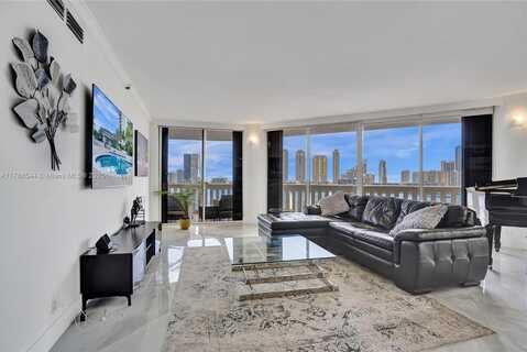 3000 Island Blvd, Aventura, FL 33160
