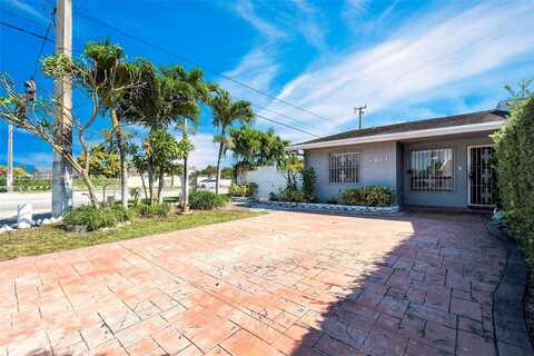 2401 SW 102nd Ave, Miami, FL 33165