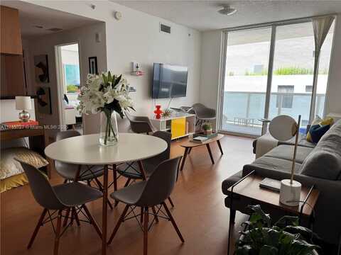 601 NE 23rd St, Miami, FL 33137