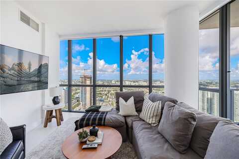 1100 Biscayne Blvd, Miami, FL 33132