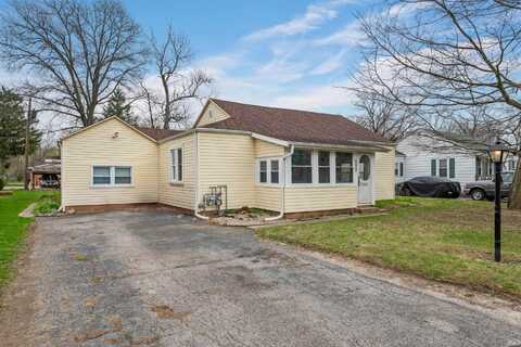 602 N McKenzie Street, Muncie, IN 47303