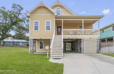 130 Acacia Avenue, Biloxi, MS 39530