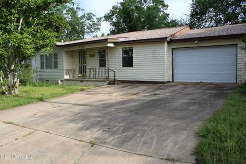 722 SE 1st Street, Magee, MS 39111