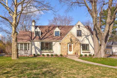 32 W Hannum, Saginaw, MI 48602