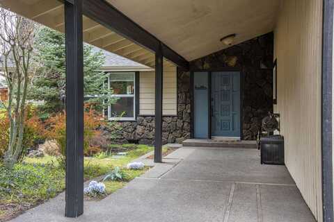 2525 NW 10th Street, Redmond, OR 97756