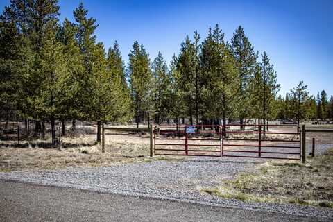 6000 Split Rail Road, La Pine, OR 97739