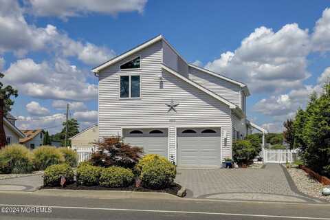650 Princeton Avenue, Brick, NJ 08724