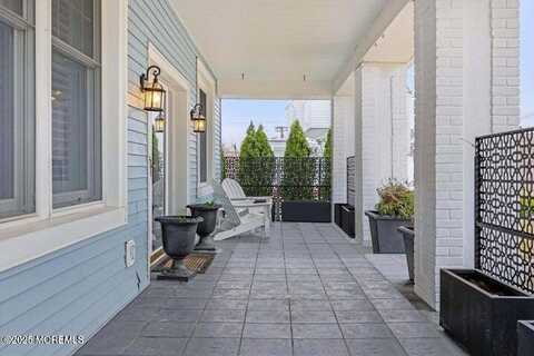 59 Peters Place, Red Bank, NJ 07701