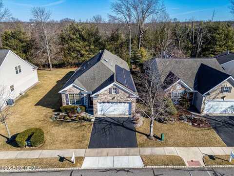 22 Silver Charm Road, Manalapan, NJ 07726