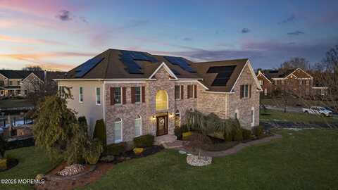 5 Courtney Court, Freehold, NJ 07728