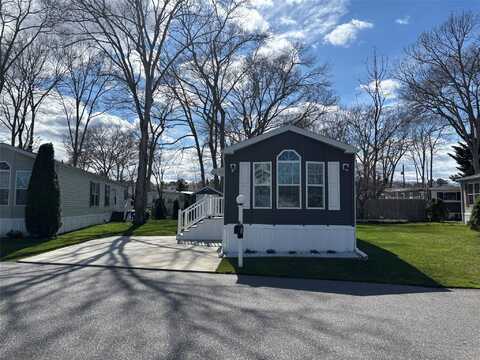 1661 OLD COUNTRY Road, Riverhead, NY 11901