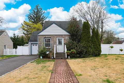 339 Roosevelt Boulevard, West Hempstead, NY 11552