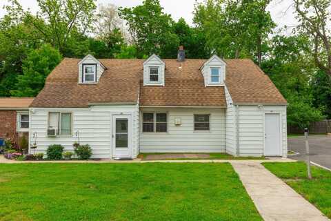 174b Mills Pond Road, Saint James, NY 11780