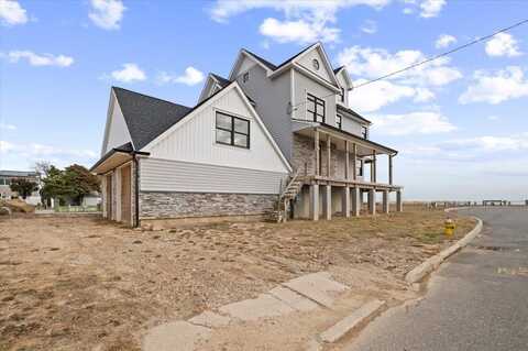 167 Araca Road, Babylon, NY 11702
