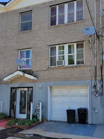 514 B 32 Street, Far Rockaway, NY 11691