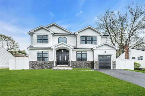 14 Terry Lane, Plainview, NY 11803