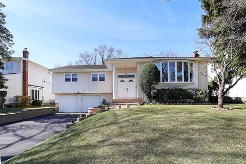 23 Dogwood Road, Searingtown, NY 11507