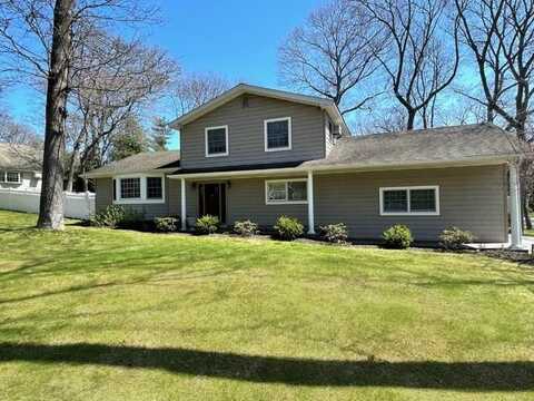 329 Ridgefield Road, Hauppauge, NY 11788