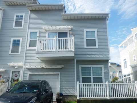 6307 Ocean Avenue N, Arverne, NY 11692