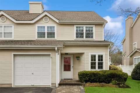12 Currier Avenue, Melville, NY 11747