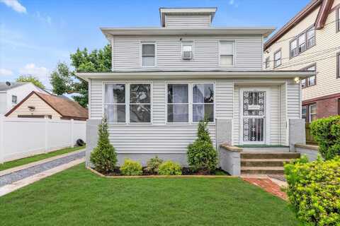 30 Burr Avenue, Hempstead, NY 11550