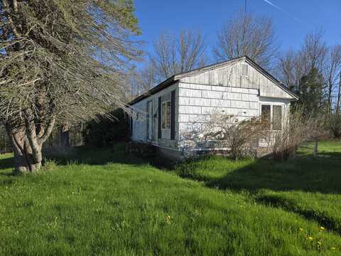 166 Belfast Road, Knox, ME 04986