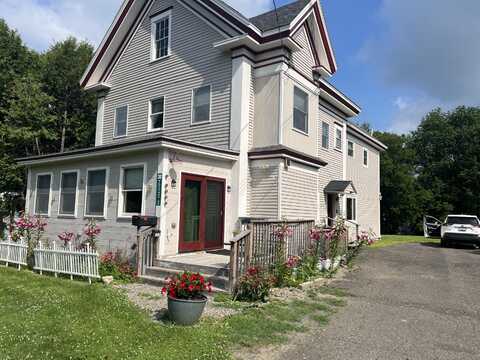 30 Pleasant Street, Houlton, ME 04730