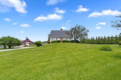 10 Broadfields Road, Eliot, ME 03903