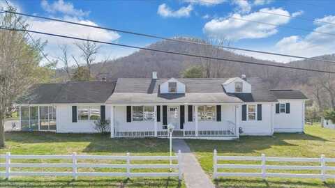 253 Hansbarger Road, PETERSTOWN, WV 24963
