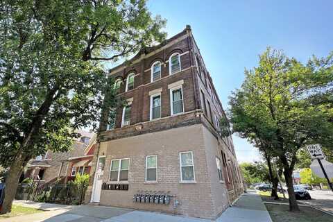 2400 S Troy Street, Chicago, IL 60623