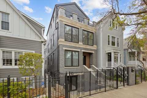 1522 W Wolfram Street, Chicago, IL 60657